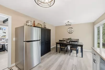 1688 S Branch Pkwy, Springfield, MA 01129 - Photo 12