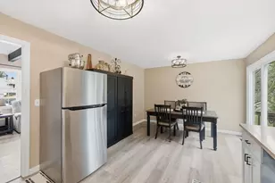 1688 S Branch Pkwy, Springfield, MA 01129 - Photo 12