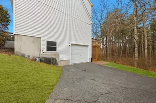 1688 S Branch Pkwy, Springfield, MA 01129 - Photo 36