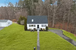 1688 S Branch Pkwy, Springfield, MA 01129 - Photo 2