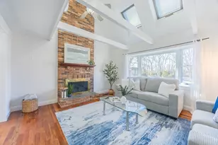 5 Arthur Collins Cir, North Attleboro, MA 02760 - Photo 4