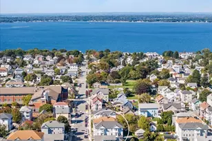 576 Slade St, Fall River, MA 02724 - Photo 2