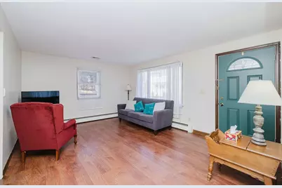 1243 New Boston Rd, Fall River, MA 02720 - Photo 6