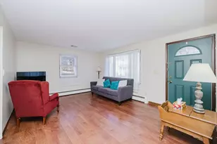 1243 New Boston Rd, Fall River, MA 02720 - Photo 6