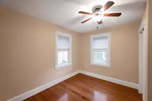 21 Bradwood St, Boston, MA 02131 - Photo 6