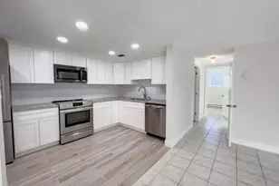 592 American Legion Hwy, Boston, MA 02131 - Photo 2