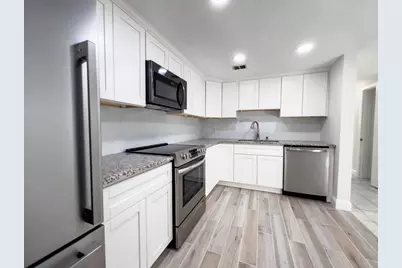 592 American Legion Highway #3, Boston, MA 02131 - Photo 4