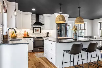 119 Sycamore St, Fairhaven, MA 02719 - Photo 6