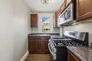 12 Winsor St, Fairhaven, MA 02719 - Photo 8