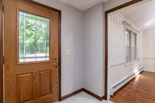 184 Cambridge Cir, Longmeadow, MA 01106 - Photo 4