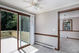 184 Cambridge Cir, Longmeadow, MA 01106 - Photo 10