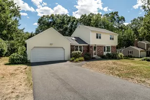 184 Cambridge Cir, Longmeadow, MA 01106 - Photo 2
