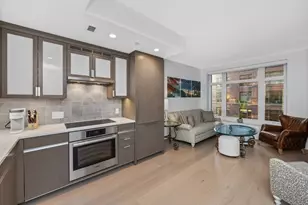 100 Lovejoy Wharf, Boston, MA 02114 - Photo 14