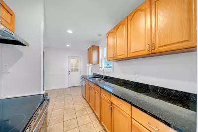 127 Henry Ave #2A, Lynn, MA 01902 - Photo 4