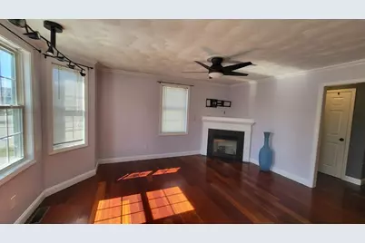 129 Manchester Street #B, Lowell, MA 01852 - Photo 12