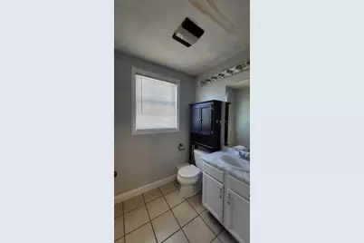129 Manchester Street #B, Lowell, MA 01852 - Photo 8