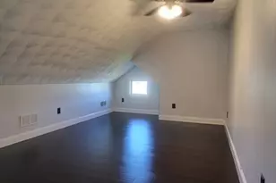 129 Manchester St, Lowell, MA 01852 - Photo 26