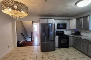 129 Manchester St, Lowell, MA 01852 - Photo 6