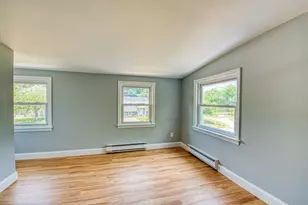 106 Lewiston St, Boston, MA 02136 - Photo 20