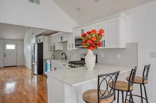 106 Lewiston St, Boston, MA 02136 - Photo 8