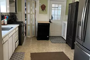 32 Lealand Ave, Agawam, MA 01001 - Photo 14