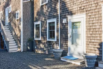 16 Conwell St #3, Provincetown, MA 02657 - Photo 40