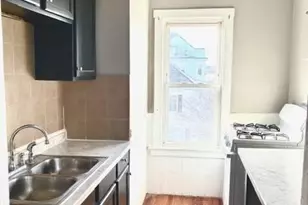 653 Brock Ave, New Bedford, MA 02744 - Photo 10