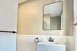 653 Brock Ave, New Bedford, MA 02744 - Photo 20