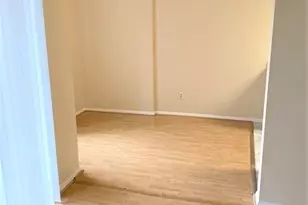 32 Shrewsbury Green Dr, Shrewsbury, MA 01545 - Photo 8