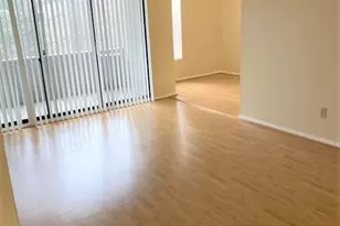 32 Shrewsbury Green Dr, Shrewsbury, MA 01545 - Photo 4