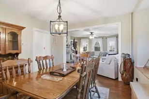 29 Webster Ave, West Springfield, MA 01089 - Photo 10