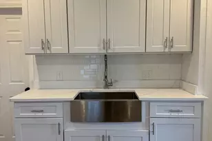 62 W 6th St, Lowell, MA 01850 - Photo 4