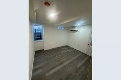 23 W 5th St #1B, Lowell, MA 01850 - Photo 4