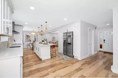 300 Kenoza St, Haverhill, MA 01830 - Photo 8