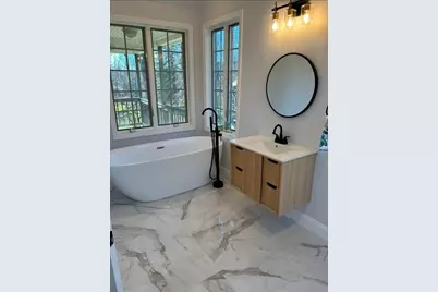 300 Kenoza St, Haverhill, MA 01830 - Photo 22