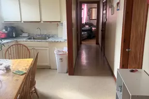 36 Manchester St, Lawrence, MA 01841 - Photo 4