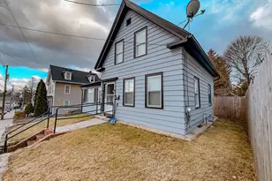 38 Washington St, Marlborough, MA 01752 - Photo 2