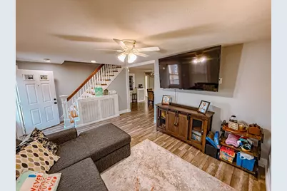 38 Washington St, Marlborough, MA 01752 - Photo 12