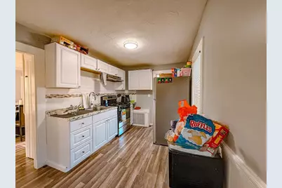 38 Washington St, Marlborough, MA 01752 - Photo 16