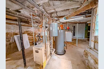 38 Washington St, Marlborough, MA 01752 - Photo 36