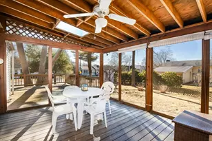 1239 Roseanne St, New Bedford, MA 02740 - Photo 18