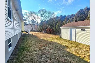 5 William St, Acushnet, MA 02743 - Photo 20