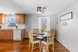 26 Massachusetts Ave, Somerset, MA 02726 - Photo 8