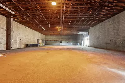 70 W River St, Orange, MA 01364 - Photo 10