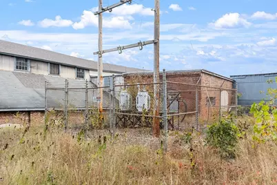 70 W River St, Orange, MA 01364 - Photo 20