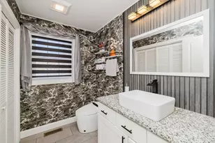 65 Armsby St, New Bedford, MA 02745 - Photo 4