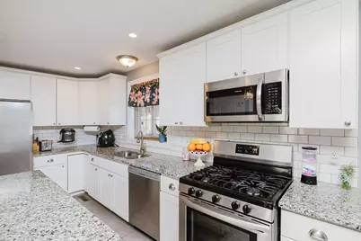 65 Armsby St, New Bedford, MA 02745 - Photo 18