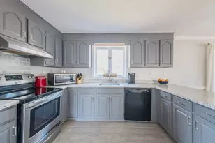 51 Kathleen Dr, Plymouth, MA 02360 - Photo 14