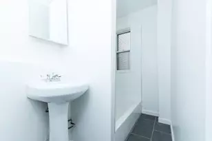 25 Oakwood, Boston, MA 02124 - Photo 22