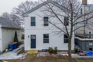 24 Middle St, Fairhaven, MA 02719 - Photo 2